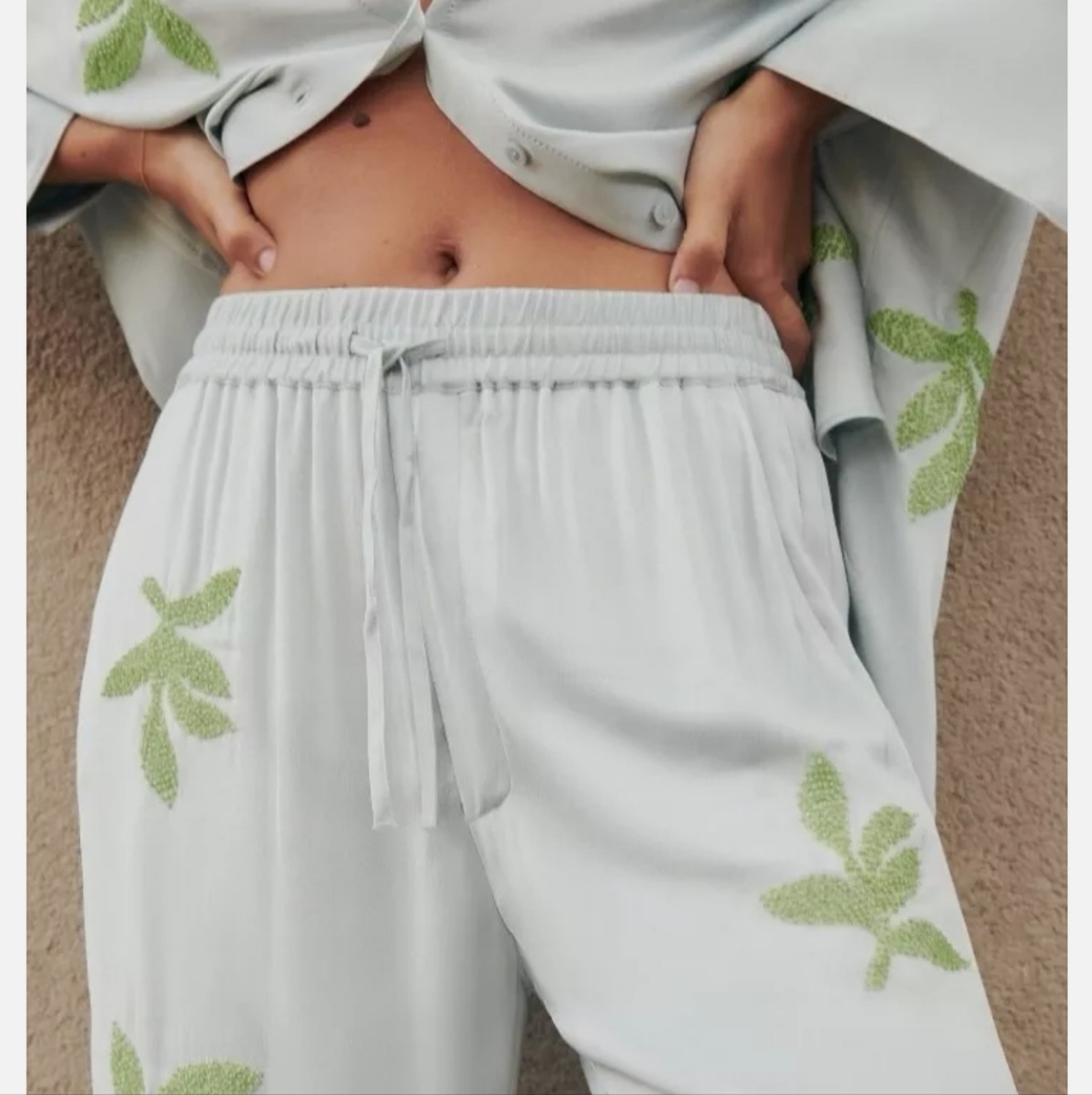 Zara Ladies Casual Wide Legged Pants